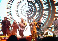 Jogja Asik, Kapolri Jenderal Listyo Sigit Prabowo mengajak kepada seluruh masyarakat Daerah Istimewa Yogyakarta (DIY) untuk terus menjaga persatuan dan kesatuan di tengah momentum Pemilu serentak tahun 2024.