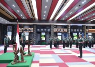 Kasad Jenderal TNI Maruli Simanjuntak. M.Sc., menerima laporan kenaikan pangkat 30 Perwira Tinggi (Pati) TNI AD