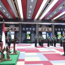 Kasad Jenderal TNI Maruli Simanjuntak. M.Sc., menerima laporan kenaikan pangkat 30 Perwira Tinggi (Pati) TNI AD