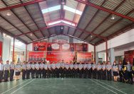 Kepala Kantor Wilayah Kementerian Hukum dan Hak Asasi Manusia (Kemenkumham) Sulawesi Utara, Ronald Lumbuun secara resmi mengukuhkan Tim Satuan Operasional Kepatuhan Internal Pemasyarakatan (Satopspatnal Pas). Kamis (4/1).