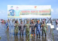 Melalui Karya Bakti Terpadu, Kodam XIII/Merdeka Peduli Mangrove dan Sesama