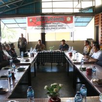 Ngopi bareng Kapolda Sulawesi Utara (Sulut) Irjen Pol Yudhiawan bersilaturahmi dengan sejumlah organisasi kemasyarakatan (ormas) adat Provinsi Sulut, pada Selasa (23/1/2024) sore.