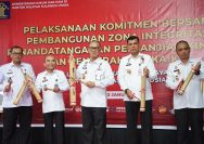 Kepala Kantor Wilayah Kemenkumham Sulut Ronald Lumbuun, Kepala Divisi Pemasyarakatan Aris Munandar, Kepala Divisi Keimigrasian, Syamsul Efendi Sitorus, Kepala Divisi Pelayanan Hukum dan HAM Rudy Pakpahan, Plh. Kepala Divisi Administrasi Noldy Sahabati, Kepala Unit Pelaksana Teknis, Pejabat Administrator, Pejabat Pengawas, dan seluruh Pelaksana pada Kantor Wilayah.