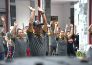 Jalan dan senam zumba digelar Jajaran Kantor Wilayah Kementerian Hukum dan HAM Sulawesi Utara sambut Hari Bhakti Imigrasi (HBI) ke-74.