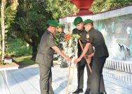 Korem 131/Santiago melaksanakan ziarah rombongan ke Taman Makam Pahlawan, Kairagi Manado yang dipimpin langsung Komandan Korem 131/Santiago Brigjen TNI Wakhyono, Rabu (3/1/2024).