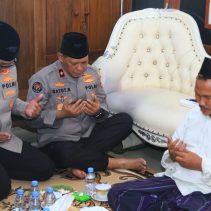 Gus Baha Apresiasi Polri Wujudkan Pemilu Aman dan Damai, Minta Masyarakat Terus Jaga Kerukunan