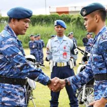 Dukung Operasional Satuan, Danlanudsri Serahkan Sepuluh Kendaraan Dinas Dari Kemhan RI