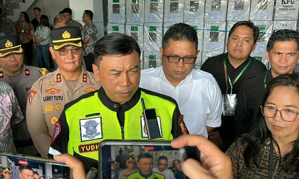 Pantau Situasi Kamtibmas Jelang Pemungutan Suara, Kapolda Pimpin Patroli Ranmor R2 ke Tomohon dan Minahasa