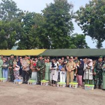 Cekal Stunting, YBM PLN Palu Bagikan 100 Paket Bantuan Gizi