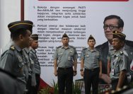 Ronald Lumbuun : Pemimpin Jangan Seperti Menara Gading