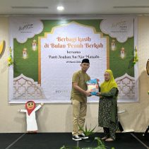 Grand Whiz & Whiz Prime Hotel Megamas Manado Undang Anak Yatim Buka Puasa Bersama