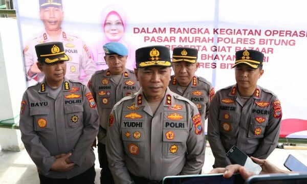 Kunjungan Kerja ke Bitung, Kapolda Bertatap Muka dengan Personel dan Tinjau Pasar Murah di Aspol Pinokalan