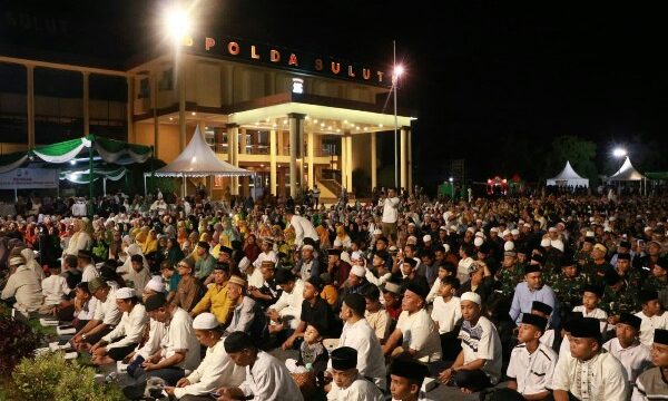Puluhan Ribu Jamaah Hadiri Peringatan Isra Mikraj 1445 H di Polda Sulut