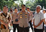 Kunjungi Sejumlah Gereja, Kapolda Pantau Pengamanan Ibadah Paskah di Kota Manado