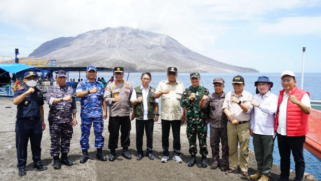 Danlanudsri Bersama Forkopimda Sulut Meninjau Lokasi Terdampak Bencana Erupsi Gunung Ruang