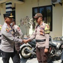 Kapolda Sulawesi Utara Irjen Pol Yudhiawan didampingi para pejabat utama (PJU) Polda melaksanakan patroli kamtibmas di Kecamatan Tagulandang, Kabupaten Sitaro, pasca erupsi Gunung Ruang, Selasa (14/5/2024).