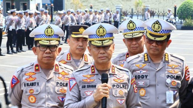 Polri bersama TNI akan melakukan pengawalan delegasi World Water Forum (WWF) ke-10 di Bali 18-24 Mei mendatang. Polri akan berbagi tugas dengan TNI.