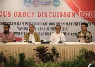 Rektor Unsrat Prof.. Oktovian Sompie (Ke 2 dari kiri), (Foto : Dok Unsrat)