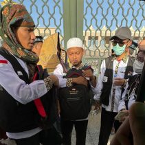 Polri mengirimkan sebanyak 7 polisi wanita (Polwan)