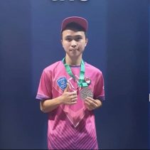 Atlet eSports Ridel Yesaya Sumarandak menjadi salah satu calon siswa (Casis) Tamtama Polri T.A 2024. Ridel sendiri mendaftar sebagai Casis Tamtama dari Polres Minahasa.