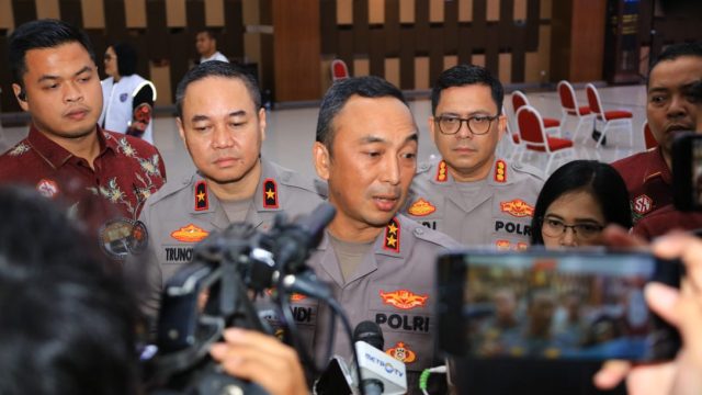 Kadiv Humas Polri, Irjen Pol Sandi Nugroho menuturkan bahwa masyarakat semakin percaya terhadap institusi Polri.