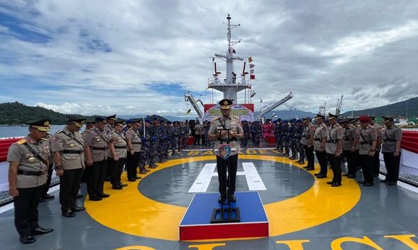 Sambut Hari Bhayangkara ke-78 pada 1 Juli 2024 mendatang, Polda Sulawesi Utara (Sulut) melaksanakan upacara ziarah rombongan dan tabur bunga di laut. Upacara dipimpin langsung oleh Kapolda Sulut Irjen Pol Yudhiawan, Kamis (27/6).