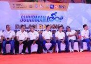 Polri menggelar acara Perlombaan Sepeda Zebra Bhayangkara Presisi Sudirman Loop 2024, Sabtu (13/7/2024). Acara ini mendapatkan antusias yang cukup besar dari masyarakat dan atlet sepeda.