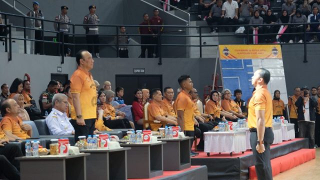  Irjen Pol. Dedi Prasetyo Asisten Kapolri Bidang Sumber Daya Manusia yang juga ketua harian Komite Olahraga Polri (KOP), ,Rabu (21/08/2024) membuka kejuaraan voli memperebutkan piala Kapolri 2024 di Pontianak, Kalimantan Barat.