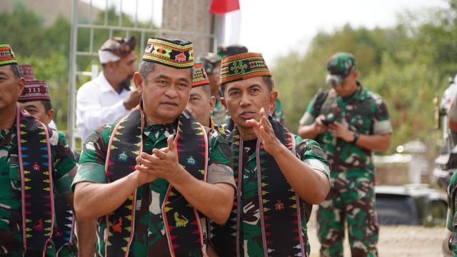 KASAD, Kepala Staf Angkatan Darat Jenderal TNI Maruli Simanjuntak meninjau pembangunan Markas Komando Distrik Militer (Makodim) Labuan Bajo di Kabupaten Manggarai Barat, Nusa Tenggara Timur (NTT), Kamis (1/8/2024).
