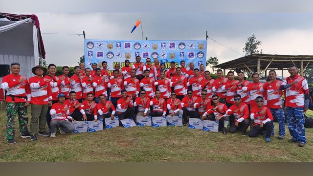 Personel Lanud Sam Ratulangi berhasil meraih Juara 2 Kejuaraan Paralayang TNI Angkatan Udara 2024 kategori ketepatan mendarat tandem yang diselenggarakan Pusat Potensi Kedirgantaraan TNI Angkatan Udara (Puspotdirgaau) di Bukit Santiong, Subang, Jawa Barat. Sabtu (10/8/2024).