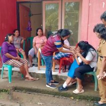Polsek Wori turut serta dalam pengamanan kegiatan Pekan Imunisasi Nasional (PIN) Polio yang dilaksanakan di Kantor Hukum Tua Desa Ponto, Kecamatan Wori.