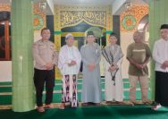 Bhabinkamtibmas Polsek Singkil, Aiptu Bilal, melaksanakan kegiatan Paja Somat di Masjid Al Muhajirin, Kelurahan Wawonasa.