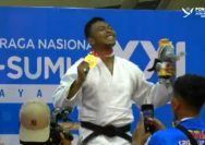 Judoka Brimob, Bharaka I Kadek Pasek Karisna dalam babak final berhasil meraih Medali Emas usai mengalahkan Judoka asal Bali pada pertandingan kelas 90 kg putra pada Pekan Olahraga Nasional (PON) XXI Aceh-Sumut 2024 di GOR Universitas Syiah Kuala, Banda Aceh, Aceh, Rabu(11/9/2024).