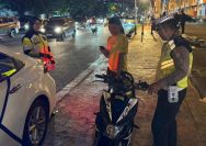 Satuan Lalu Lintas Polresta Manado telah melaksanakan kegiatan razia kepolisian di Jalan Piere Tendean sebagai bagian dari upaya mereka untuk menjaga ketertiban lalu lintas di wilayah tersebut, sabtu (31/08/24)