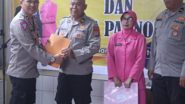 Suasana haru dan penuh kehangatan menyelimuti Polsek Wenang saat mereka merayakan upacara pelepasan purnabhakti untuk dua sosok yang telah memberikan pengabdian tanpa kenal lelah, AKP Agus Suwandi dan IPDA Parnoto.