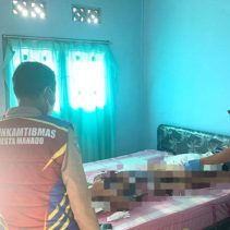 Polsek Malalayang menerima laporan penemuan mayat di sebuah kost di Kelurahan Malalayang Dua, Lingkungan I, Kota Manado.