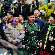 Kapolri Jenderal Polisi Drs. Listyo Sigit Prabowo bersama Panglima TNI Jenderal Agus Subiyanto mendampingi Presiden Joko Widodo (Jokowi) membuka Musabaqah Tilawatil Qur’an Nasional (MTQN) ke XXX Tahun 2024.