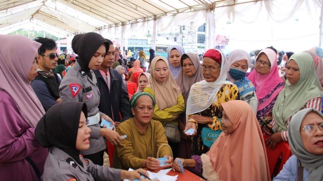 Kepedulian Bhayangkari Polri melakukan kegiatan aksi peduli kepada masyarakat yang berada di Pulau Sebatik, Nunukan, salah satu pulau terluar NKRI, Jumat (13/9/2024).