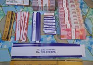 Bareskrim Polri melakukan penggerebekan sebuah rumah produksi uang palsu di dua lokasi wilayah Bekasi, Jawa Barat (Jabar).