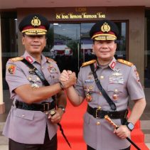 Terima Pataka Maesa'an Waya, Irjen Pol Roycke Harry Langie Siap Pimpin Polda Sulut