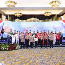 SSDM Polri Berikan Penghargaan Pin Emas Untuk Atlet Polri Berprestasi