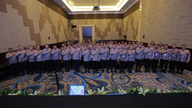 Kadiv Humas Polri Irjen. Pol. Sandi Nugroho memberikan sejumlah penekanan kepada seluruh jajarannya dari jenjang Mabes Polri hingga Bidhumas Polda Jajaran.