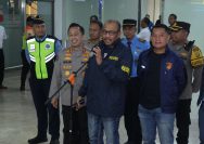 2 Pelaku Kasus Judi Online Libatkan Pegawai Komdigi Tiba di Bandara Soetta.Polisi Kembali menangkap dua orang yang terlibat dalam kasus perjudian online di Kementerian Komunikasi dan Digital (Kemkomdigi).