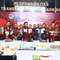 Berbagai macam jenis narkotika dan obat-obatan terlarang yang jumlahnya fantastis dirilis oleh Bareskrim Polri, Jumat (1/11/2024).