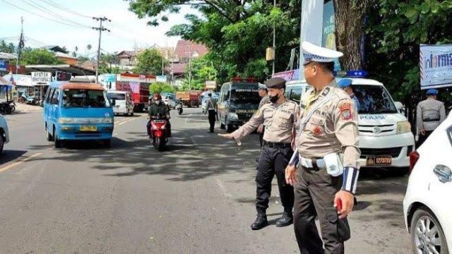 Polresta Manado Lakukan Rekayasa Lantas untuk Antisipasi Kepadatan di Malam Tahun Baru 2024/2025