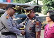 Kapolresta Manado, Kombes Pol Julianto Sirait, memimpin upacara laporan kenaikan pangkat bagi anggota Polri periode 1 Januari 2025 dan PNS Polri periode 1 Oktober 2024 di Polresta Manado.