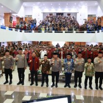 Kapolri Jenderal Polisi Drs. Listyo Sigit Prabowo menghadiri penutupan Musyawarah Pleno Nasional Hima Persis di Yogyakarta.