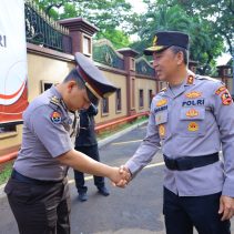 Kadiv Humas Polri Pimpin Kenaikan Pangkat 22 Personel