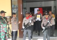 Jenazah Bripka Anumerta Ronald M Enok Diterbangkan ke Jayapura
