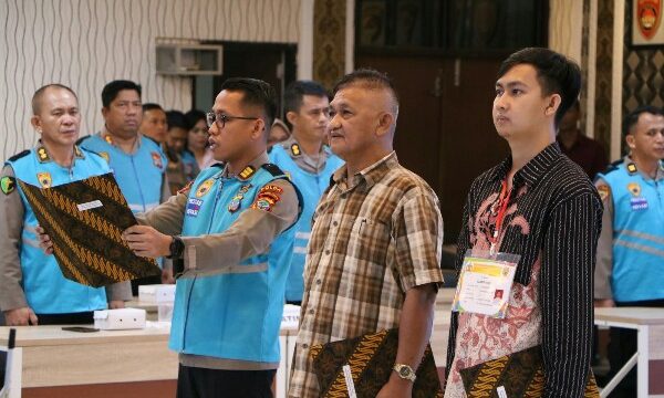 Polda Sulawesi Utara kembali menyelenggarakan seleksi Penerimaan Polri Sekolah Inspektur Polisi Sumber Sarjana (SIPSS) T.A. 2025.